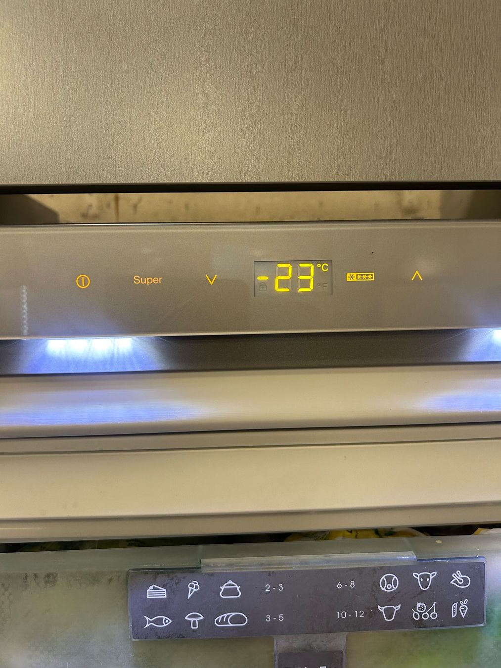 Congelatori: Gefrierschrank Miele – Usato da Stans venduto da Benzen 2