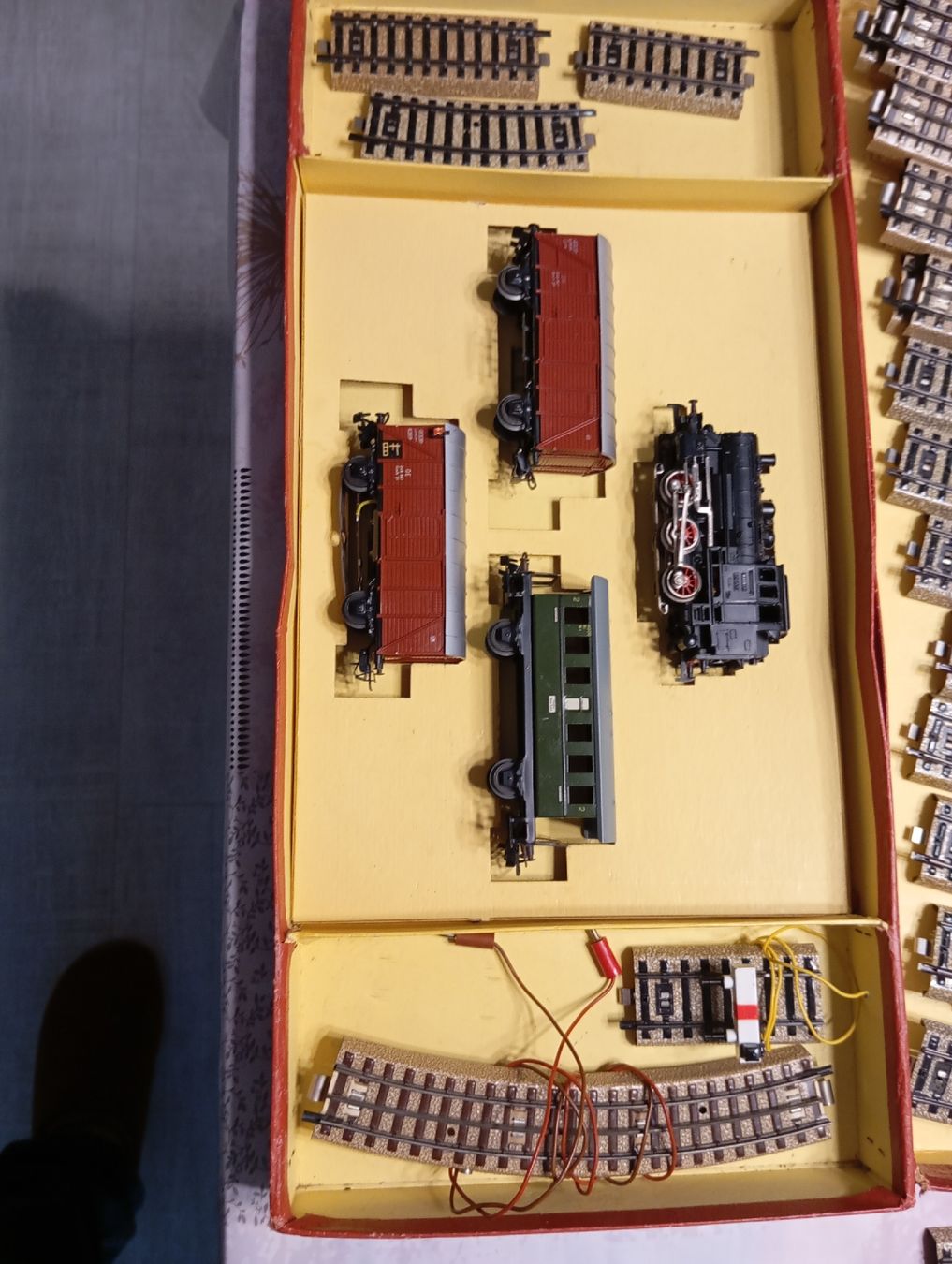 Märklin Modellini di ferrovie: divers pièces de train électrique Märklin – Usato da Reconvilier venduto da virus51 4