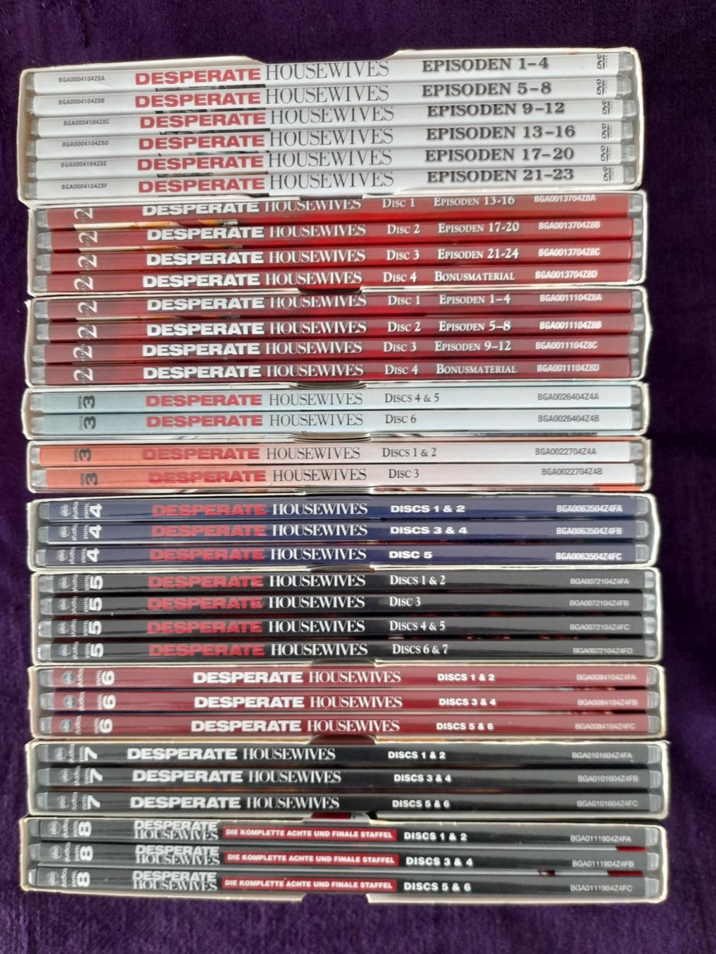 Alle DVDs: DESPERATE HOUSEWIVES STAFFEL 1 - 8 ORIGINAL - VERSION – Gebraucht aus Aesch BL von Burschi59 1