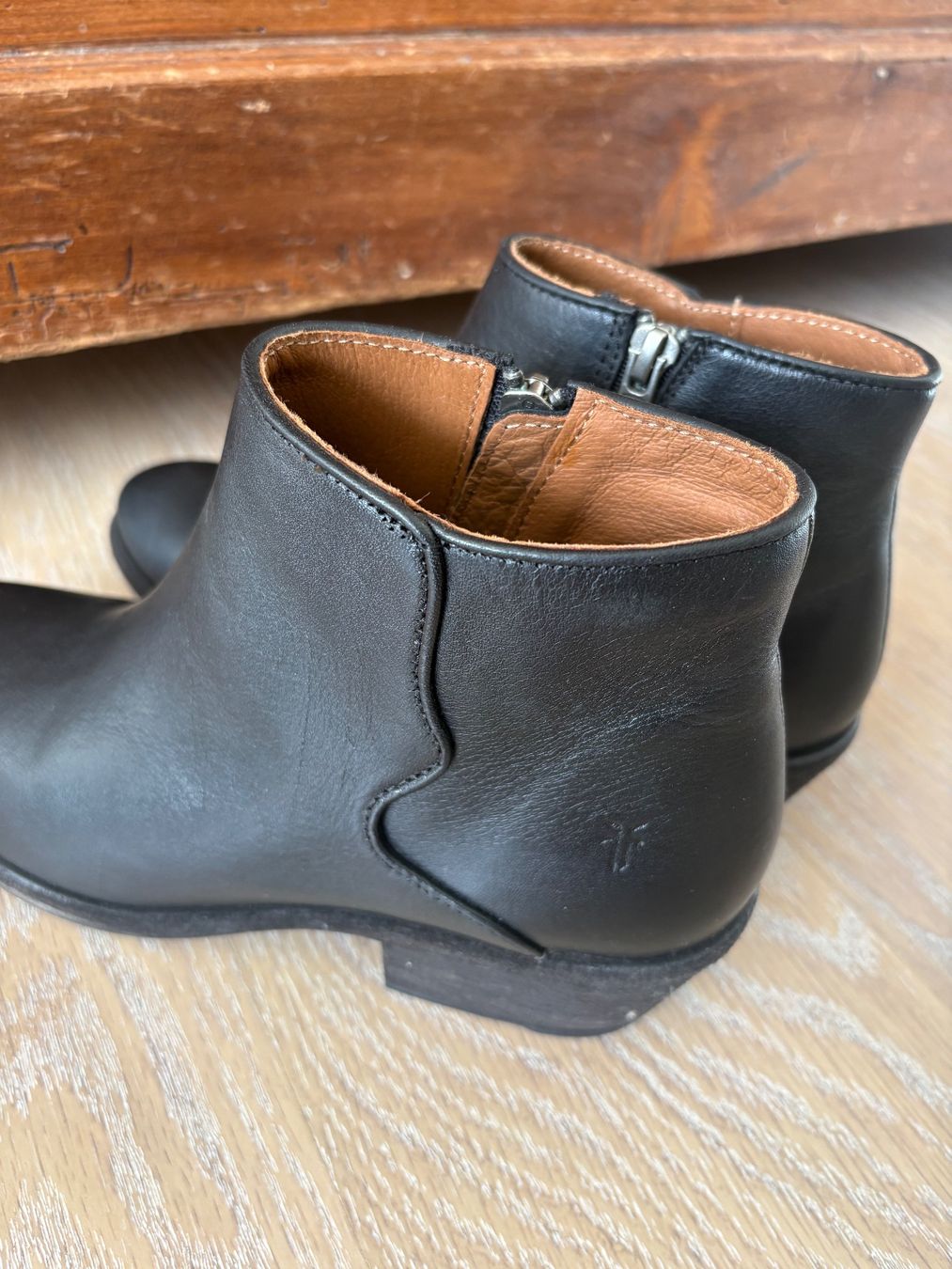 Scarpe da donna: Frye Ankle Boots 38 – Nuovo e nell'imballaggio originale da Zürich venduto da CanBC 1