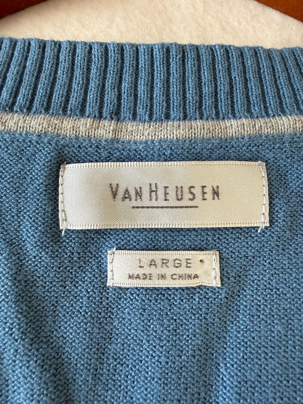 Maglioni & Felpe: Van Heusen Damen Pullover – Usato da Spreitenbach venduto da BritToSwiss 2