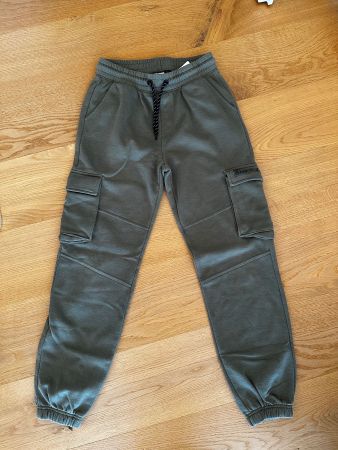 Wohlfühlhose Gr. 158/164, Oliv