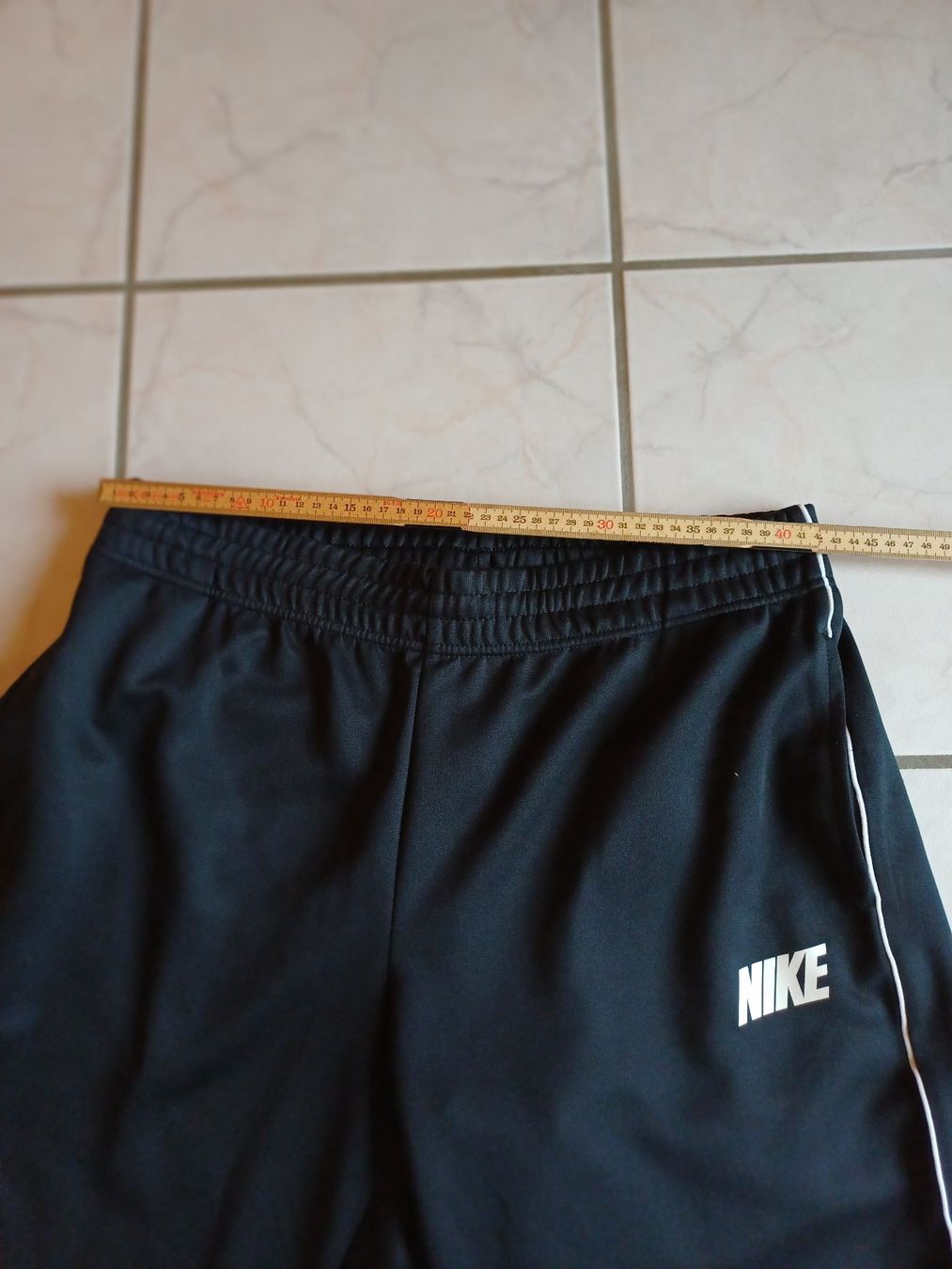 Nike Pantalons: Trainerhose Nike Grösse L – D'occasion à Rüegsbach par Urs9990 5