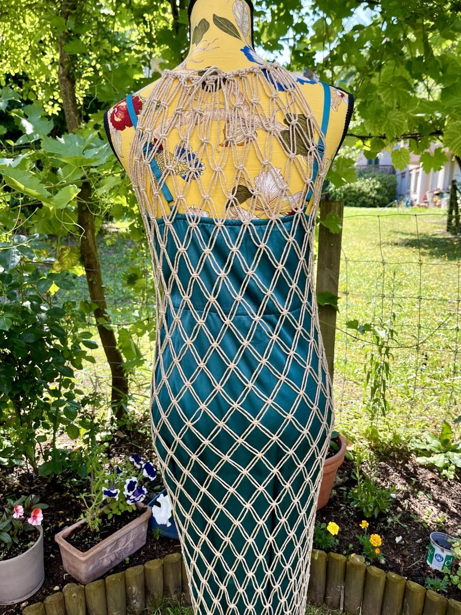 Kleider: 🌿 Makramee-Kleid – handgefertigter Boho-Traum 🌞 – Neu und originalverpackt aus Adliswil von Ajoure_Atelier 5