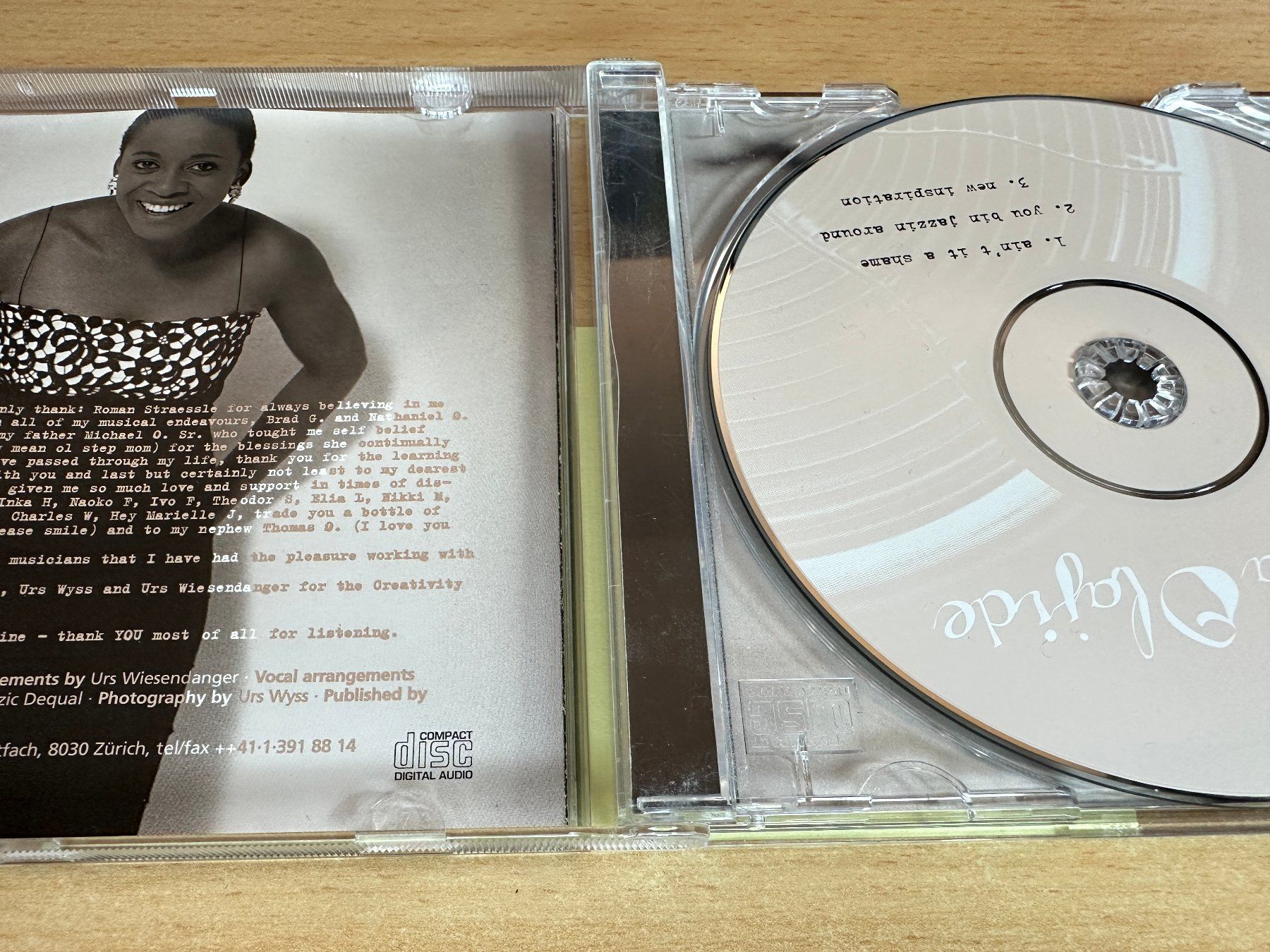 CD: Sandra Olajide – Ain't It A Shame – Usato da Rikon im Tösstal venduto da Alpenmutz 2
