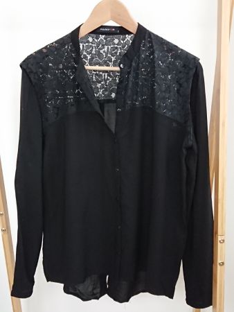Damen Bluse Modstrom Gr. S Schwarz mit Spitzeneinsatz