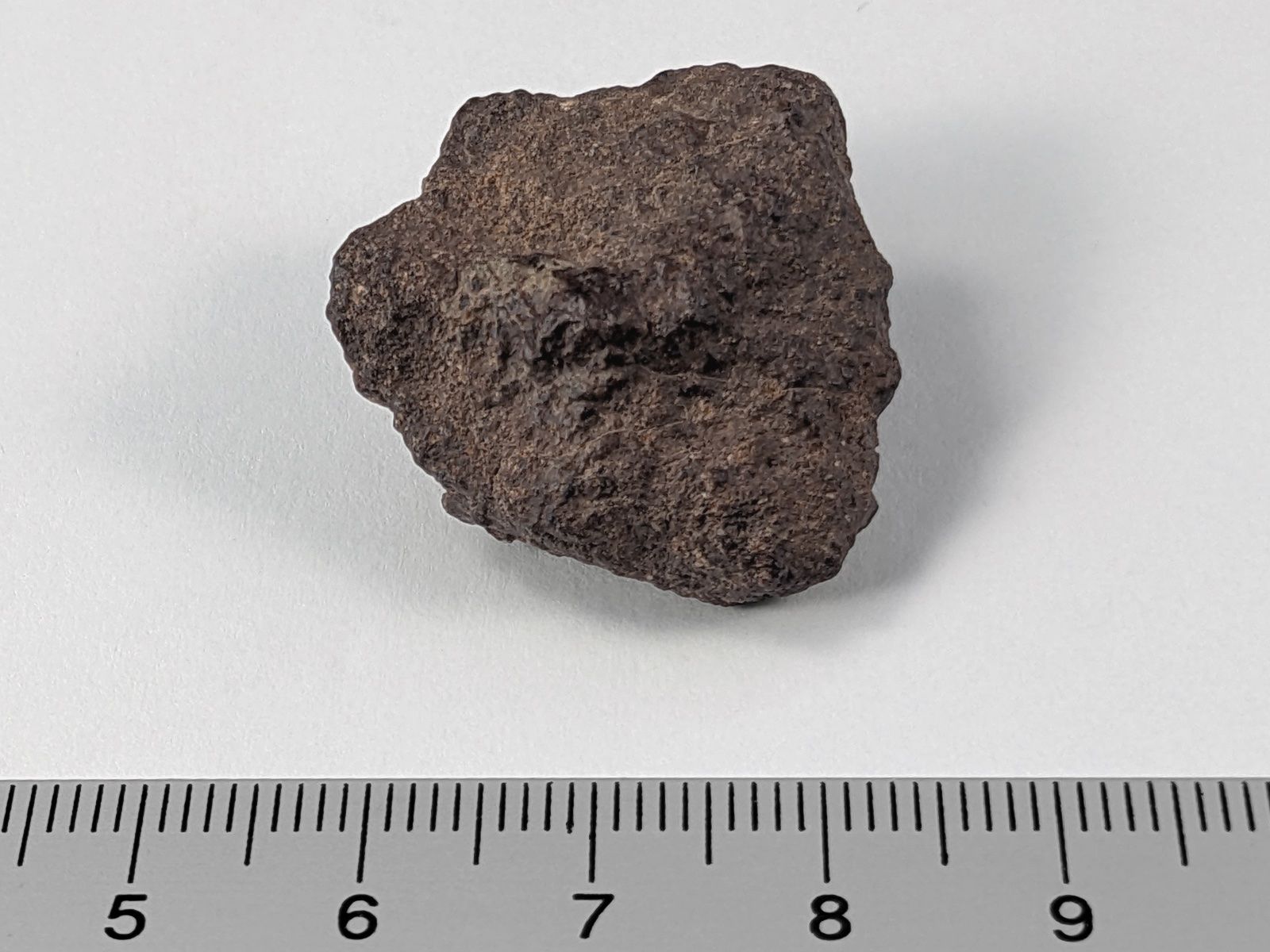 Mineralien & Heilsteine: NWA Meteorit 29mm, 10.5 Gramm – Neu und originalverpackt aus Meilen von StoneGarden 1