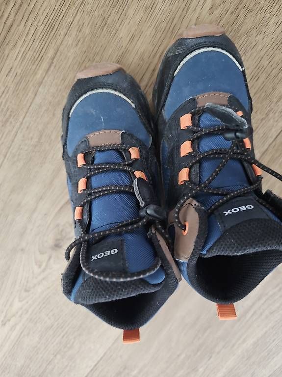 Scarpe per ragazzi: Geox schuhe – Usato da Basel venduto da Aengeli810 1