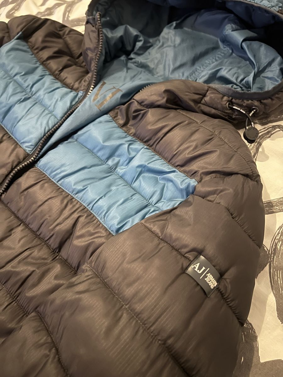 Armani Cappotti: Armani Doudoune réversible EA Jeans – Usato da Grand-Lancy venduto da leo_5b8h 4