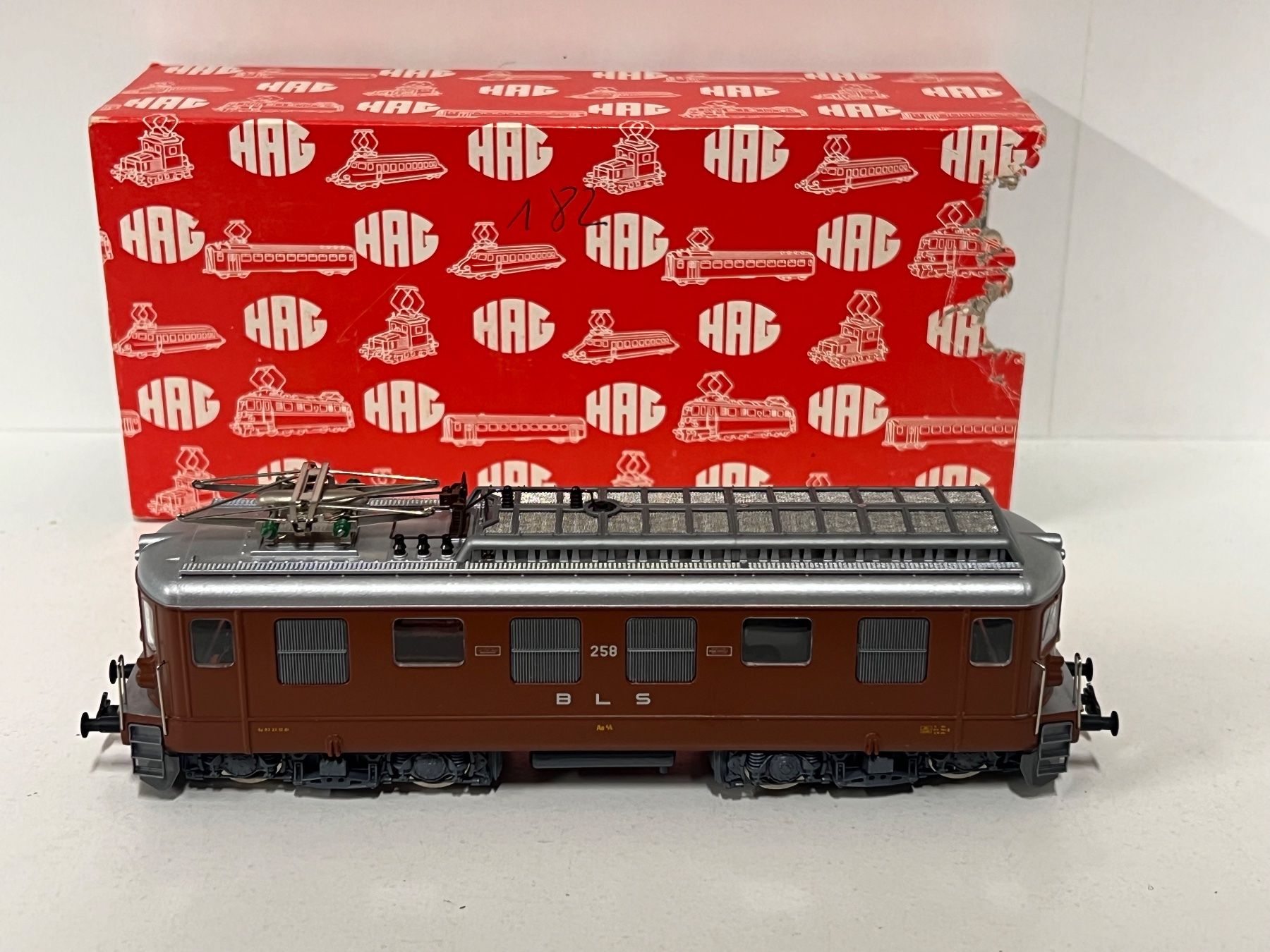 Hag Trains électriques: Hag Nr.182 Ae 4/4 BLS AC Analog – D'occasion à Geroldswil par TopTrain54