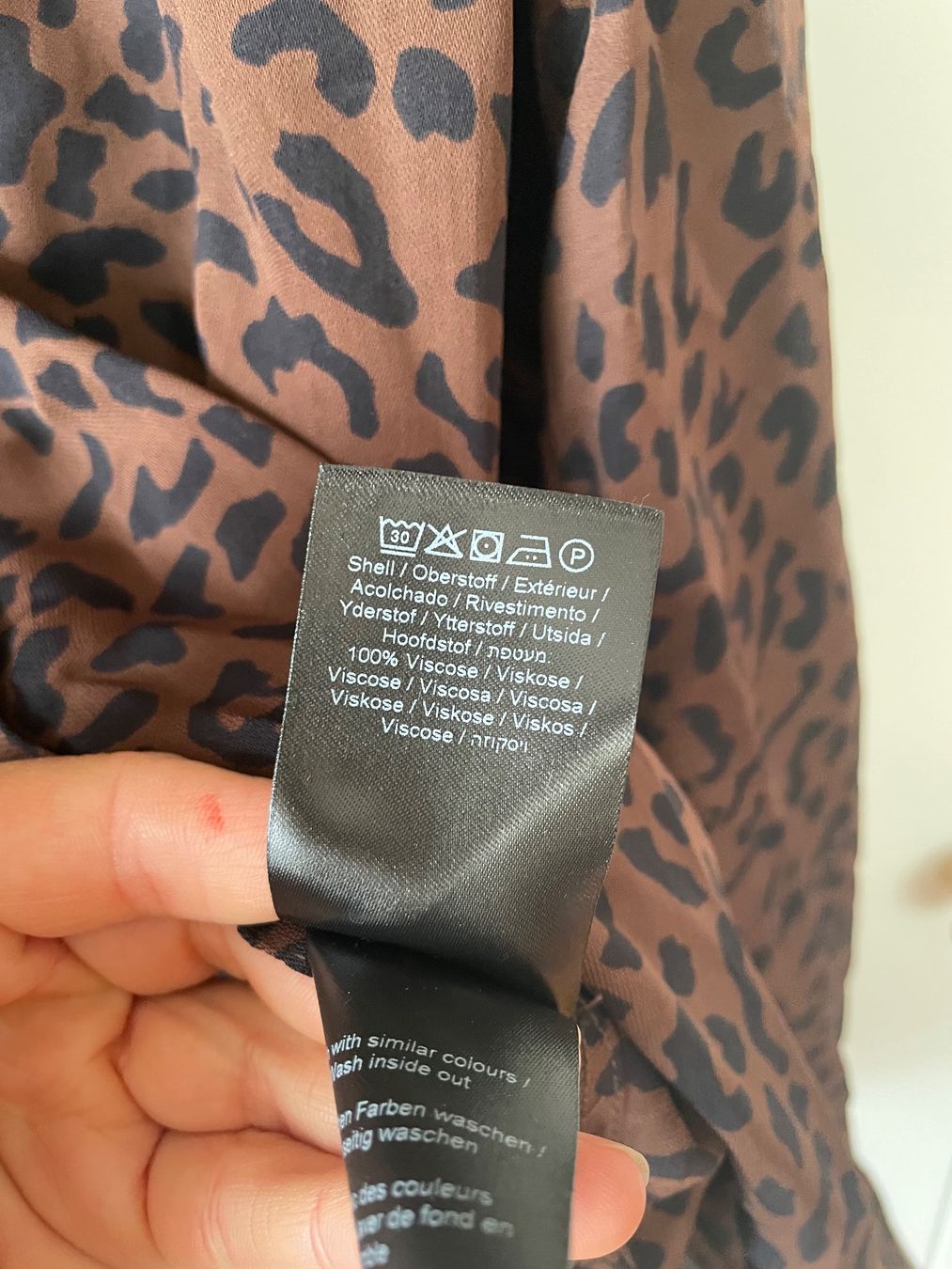 Camicette: Minimum Damen Bluse mit Leo-Muster / Leopard Print – Gr. 34 – Usato da Neukirch an der Thur venduto da bee88 2
