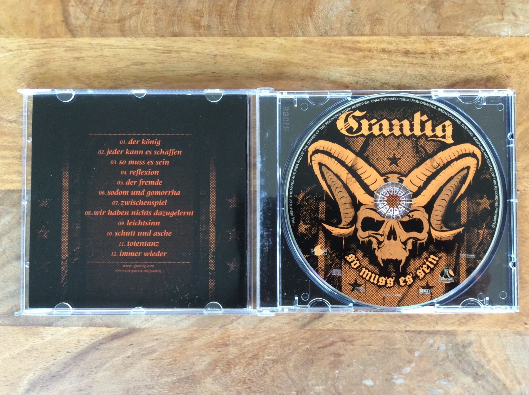 CD: Grantig - So Muss Es Sein – Usato da Horgen venduto da flyingpenguin2000 2