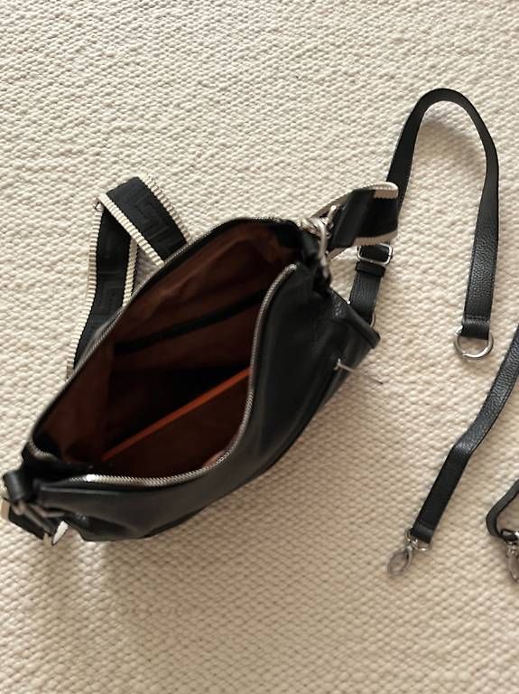Fratelli Rossetti Sacs femmes: Ledertasche schwarz – D'occasion à Gais par yankeegirl 1