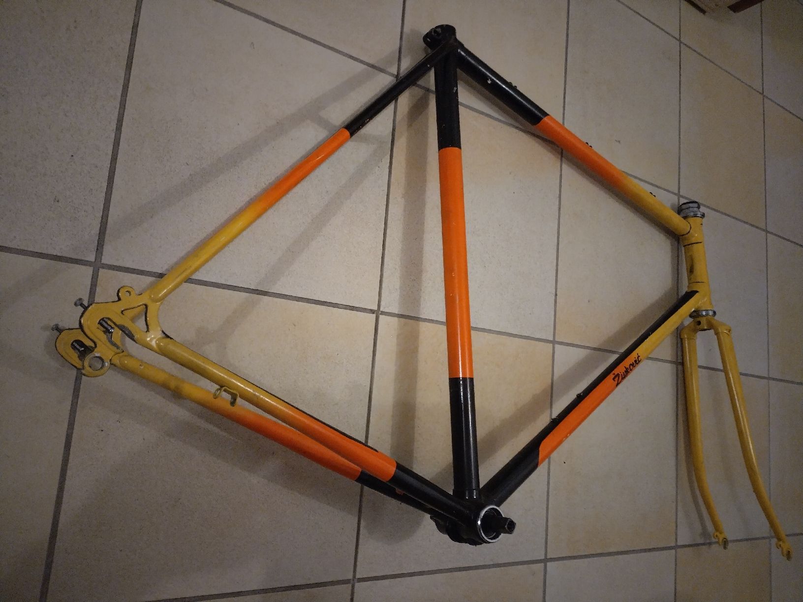 Ersatzteile: Fahrrad Rahmen /cadre de vélo de course – Gebraucht aus Châtelaine von ArnHacker 2