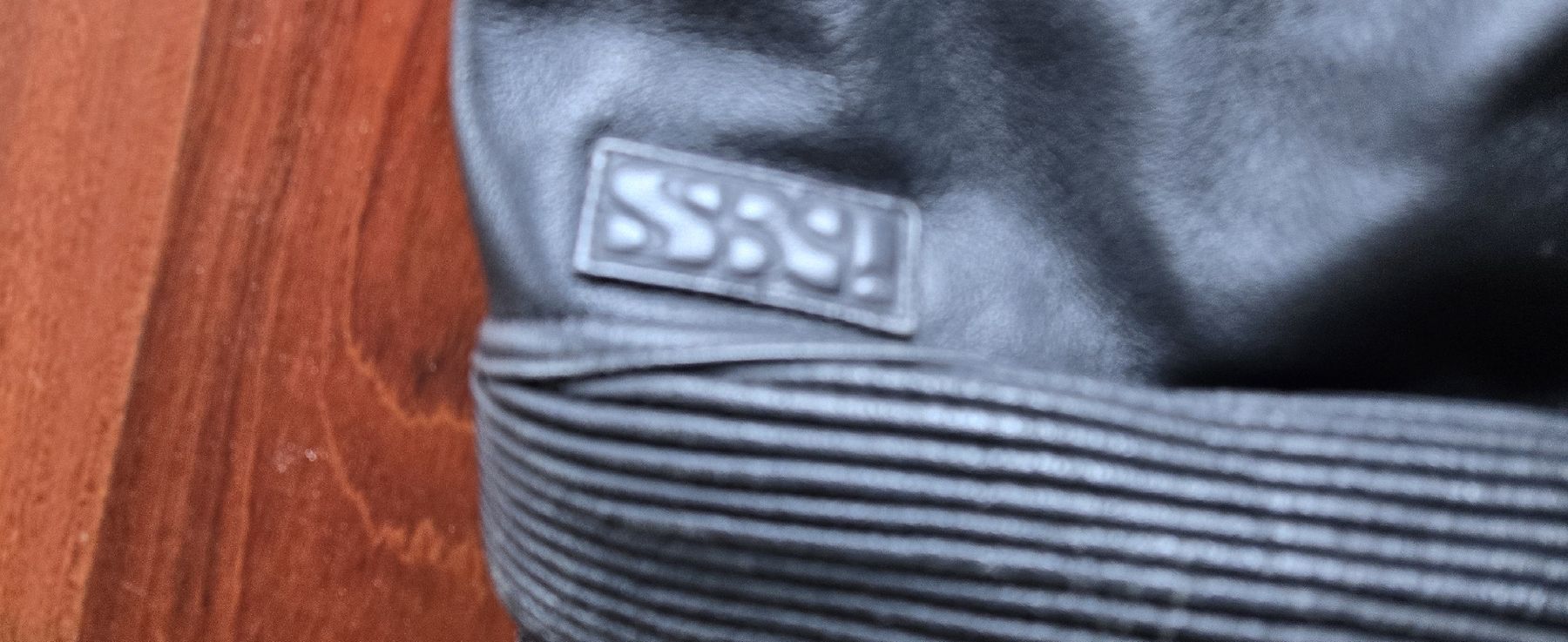 IXS Pantaloni: IXS Motorrad Lederhose Gr. 52 – Usato da Flims Waldhaus venduto da Hoenger 2