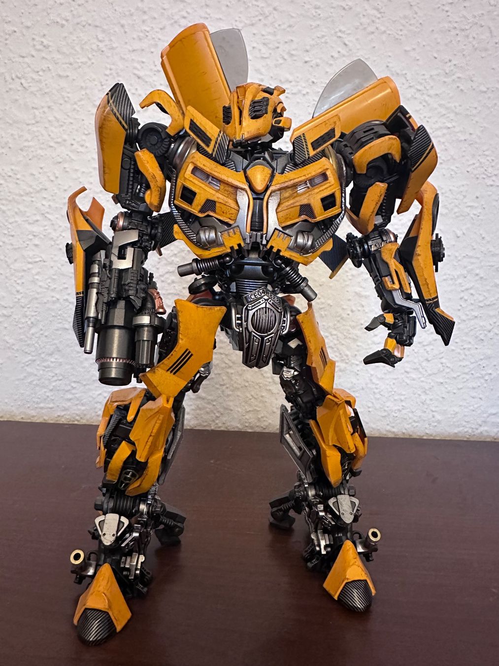 Statuette: Bumblebee Transformer DLX Action Figure – Usato da Zürich venduto da John-Wayne23 1
