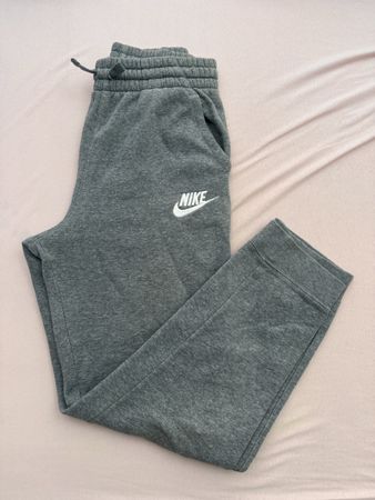 jogging Nike gris pour enfant 