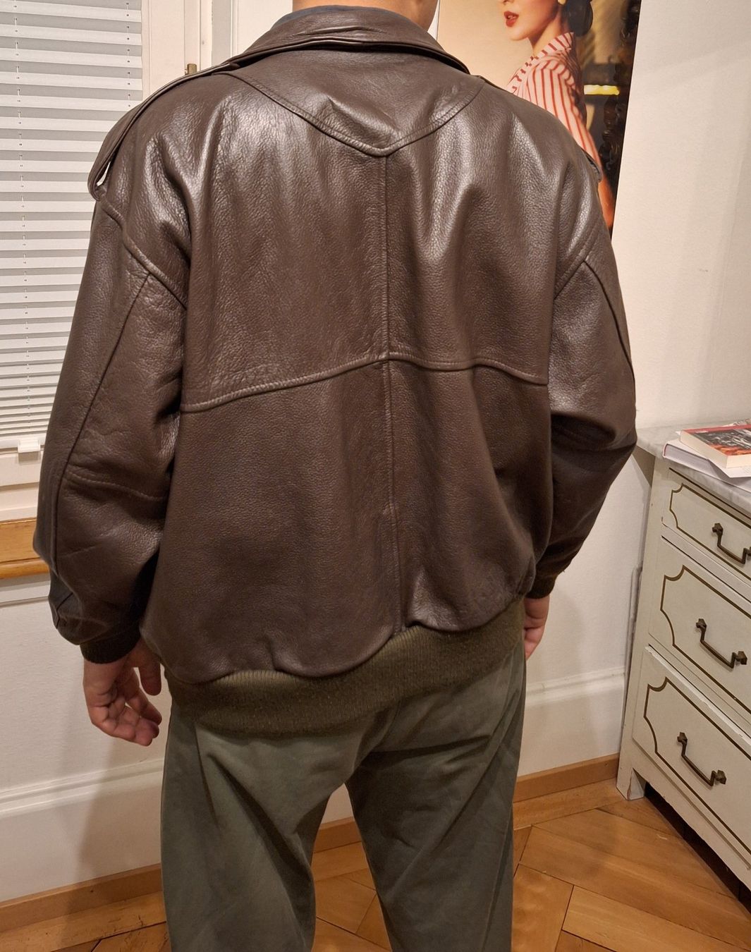 Giacche: The Flight Club Leather Bomber Jacket – Usato da Zürich venduto da andyscorner 4