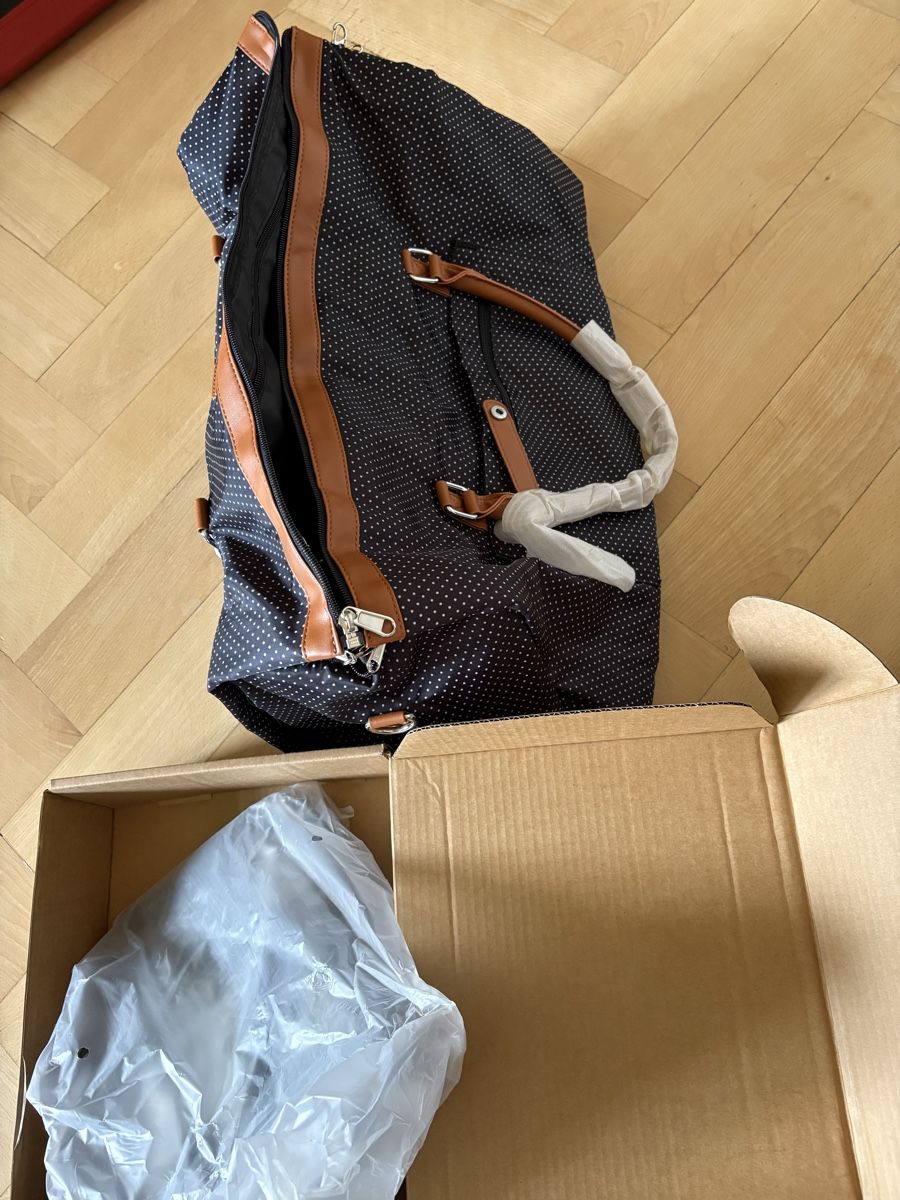 Borse: Tolle flexible faltbare blaue Reisetasche! – Nuovo (secondo la descrizione) da St. Gallen venduto da ste_dcz8 3