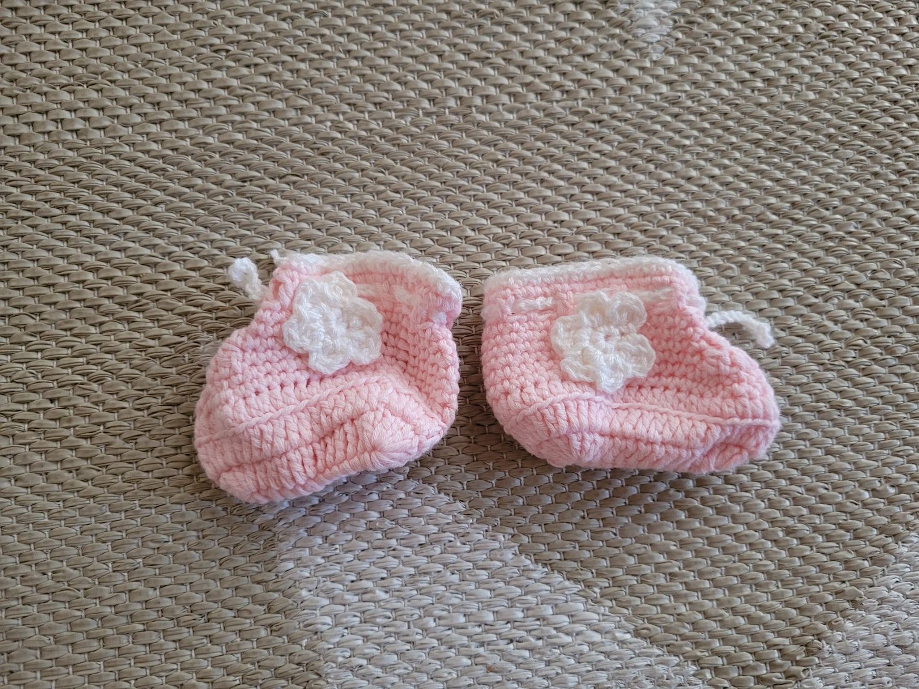 Socken für Kinder: Baby Schüehli handmade – Gebraucht aus Perlen von Safari_23
