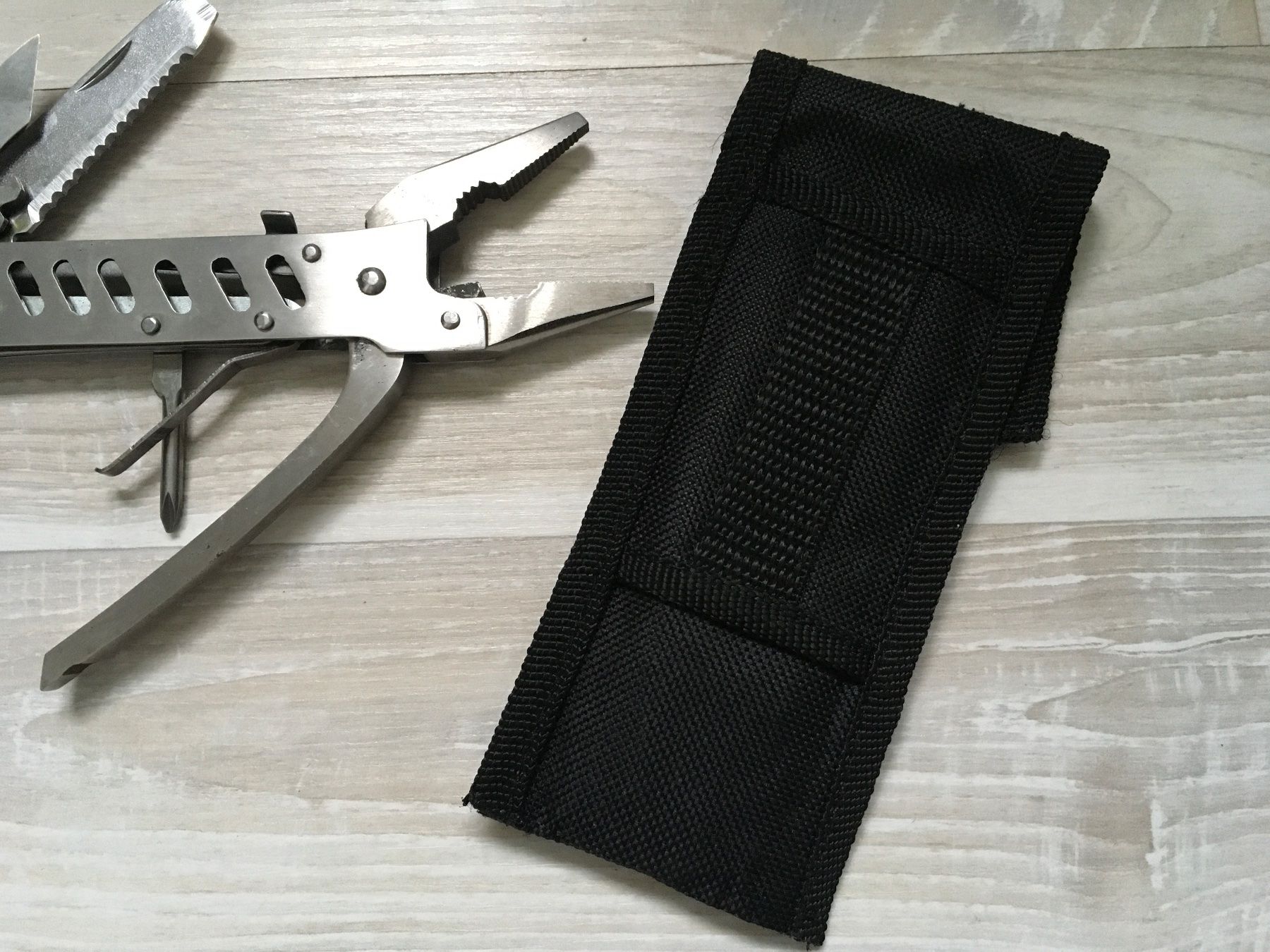 Tutti gli attrezzi: Multifunktionswerkzeug,Top Zustand,Inkl. Tasche – Usato da Freienwil venduto da Hubi030 1