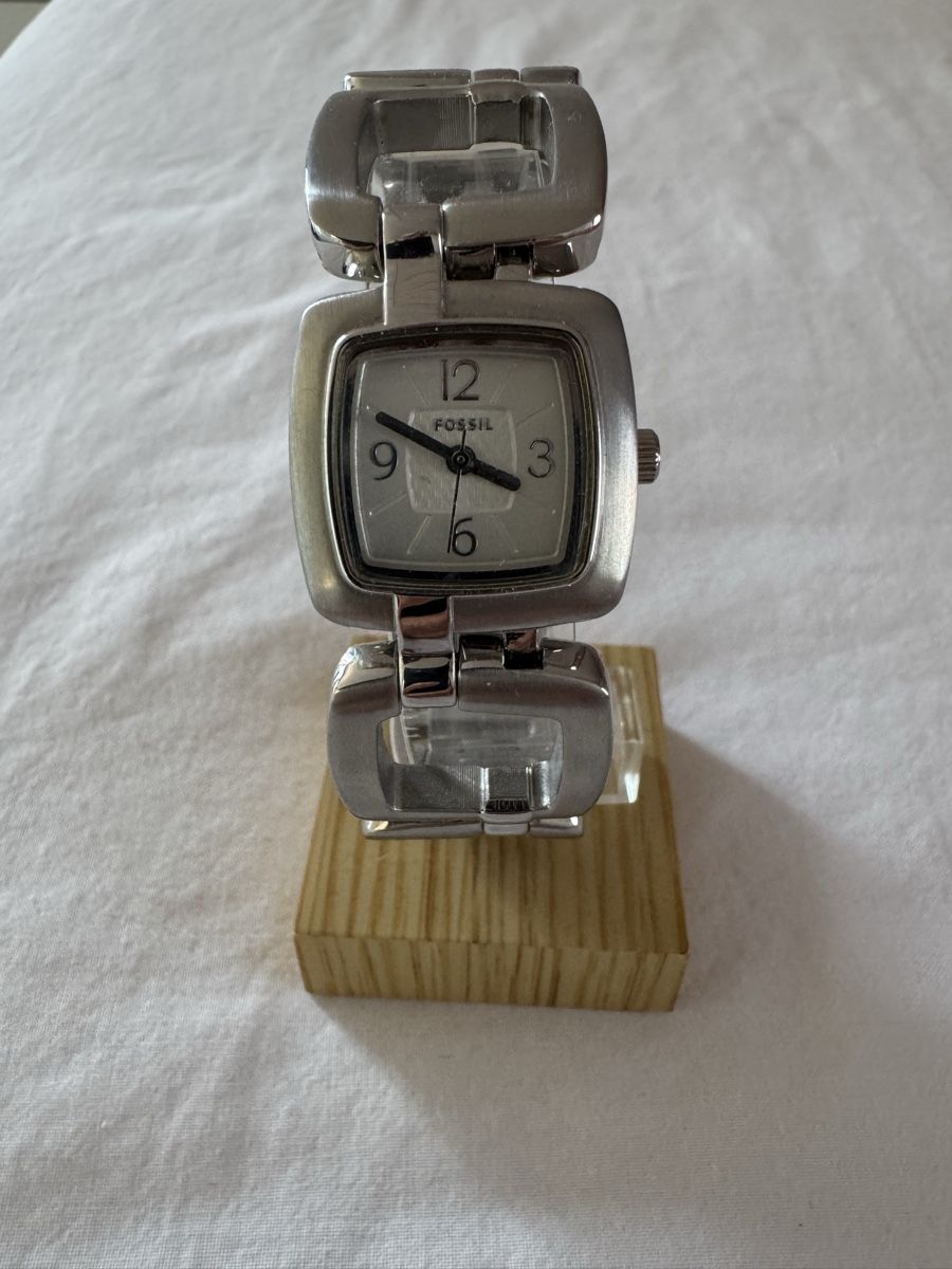 Fossil Uhren: Damen Armbanduhr – Neu und originalverpackt aus Albligen von Harmonika55