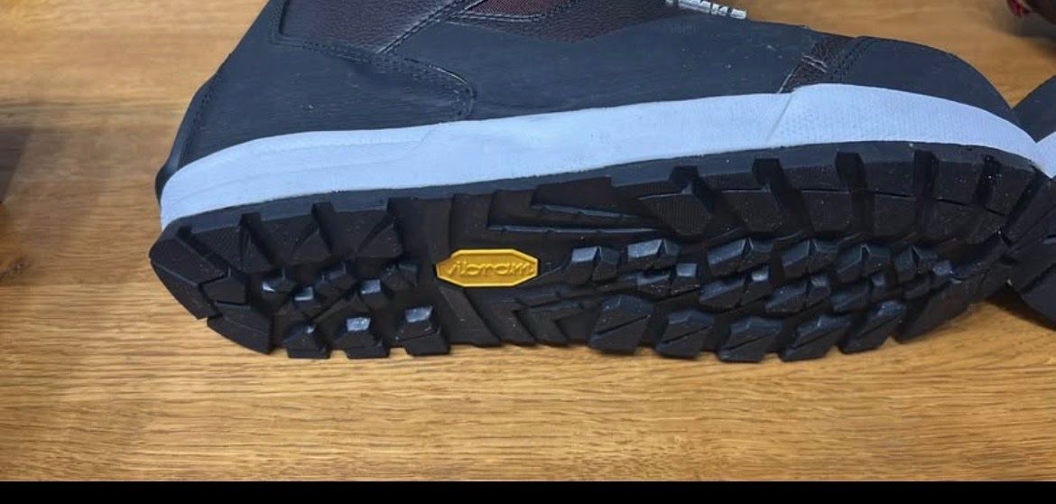 Scarpe da uomo: Boots snowboard Deeluxe x-plorer – Usato da Renan BE venduto da Niklos6 3