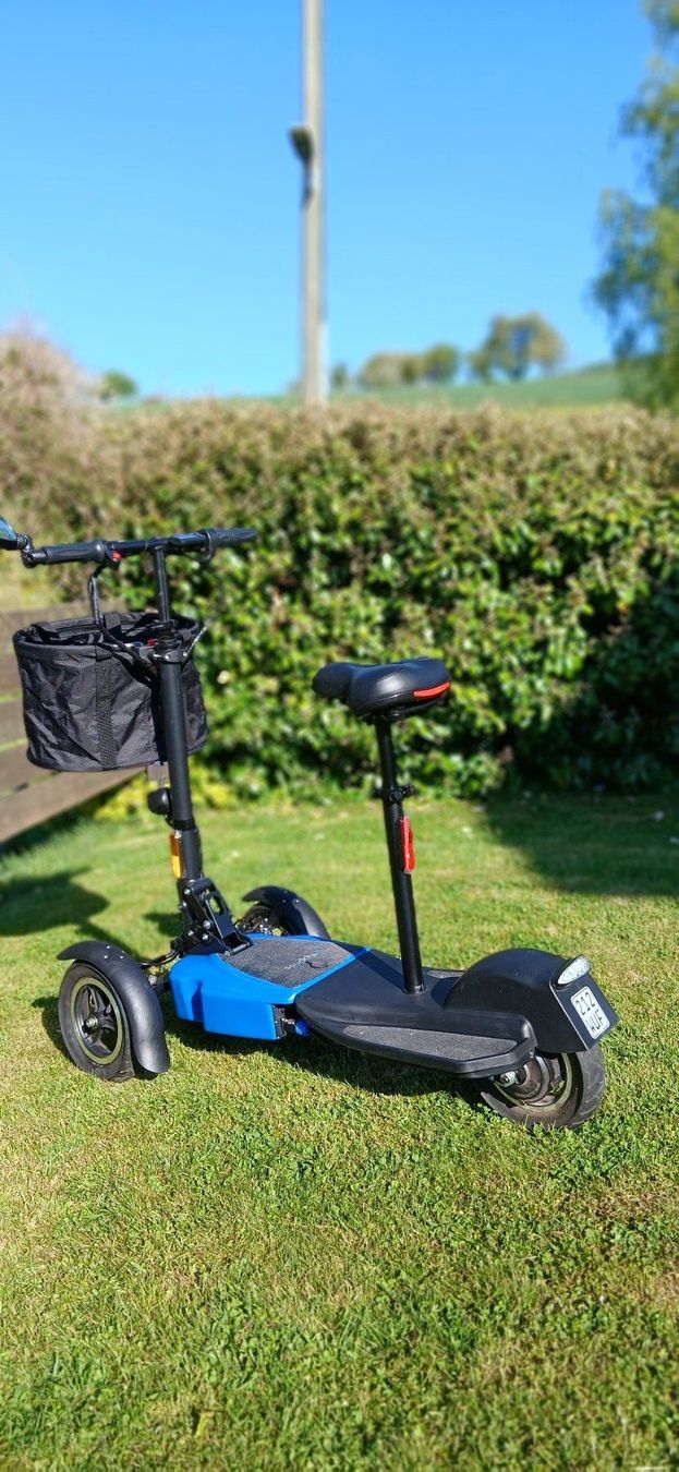 Scooter: E-Scooter Scuddy Slim V3 – Usato da Erlinsbach venduto da lin_dt2l