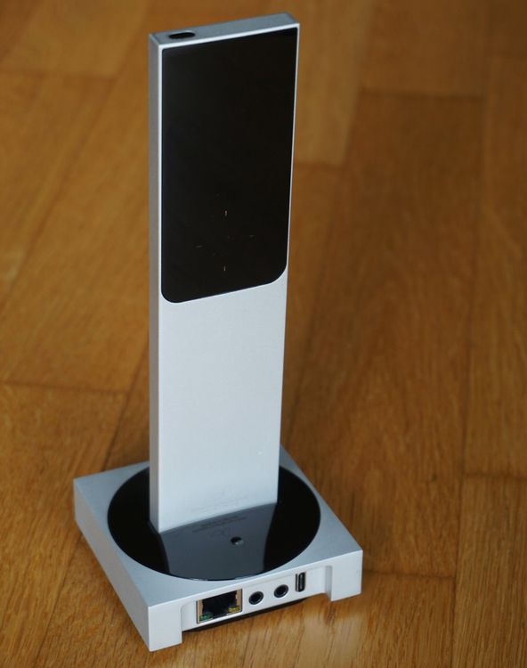 Unfolded Circle Remote 3 mit Dock 3 (Neu (gemäss Beschreibung)) in ...