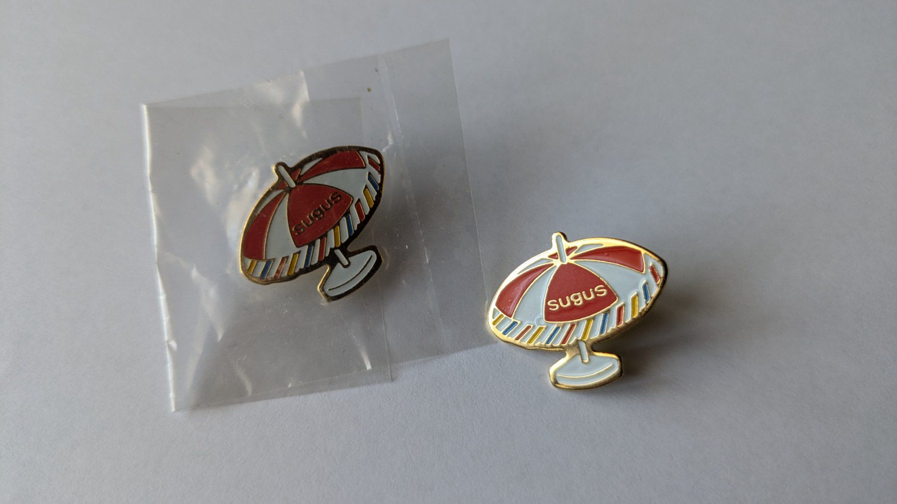 Sugus Placchette & Badge: Pin's Sugus – Usato da Estévenens venduto da Rockingirl 1