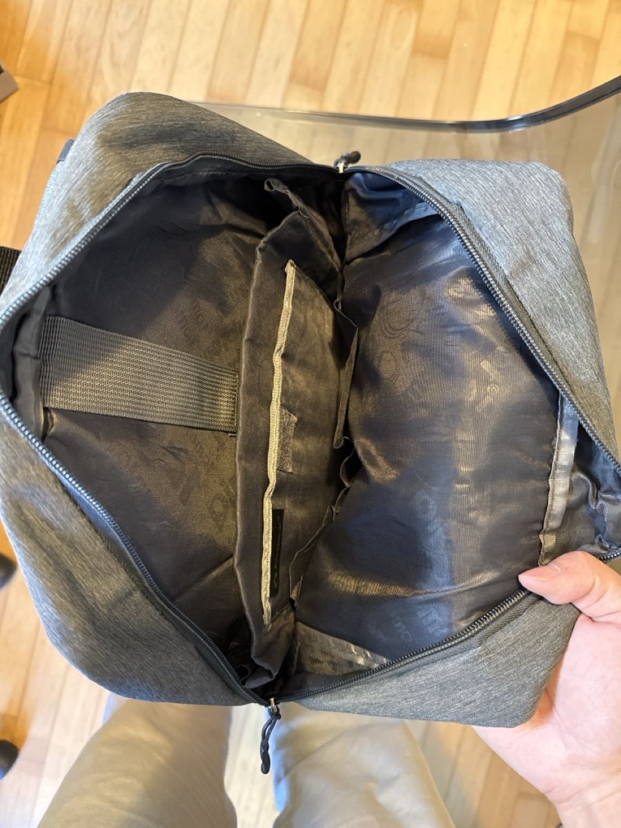 Zaini: Backpack – Usato da Zürich venduto da pet_8zjv 2