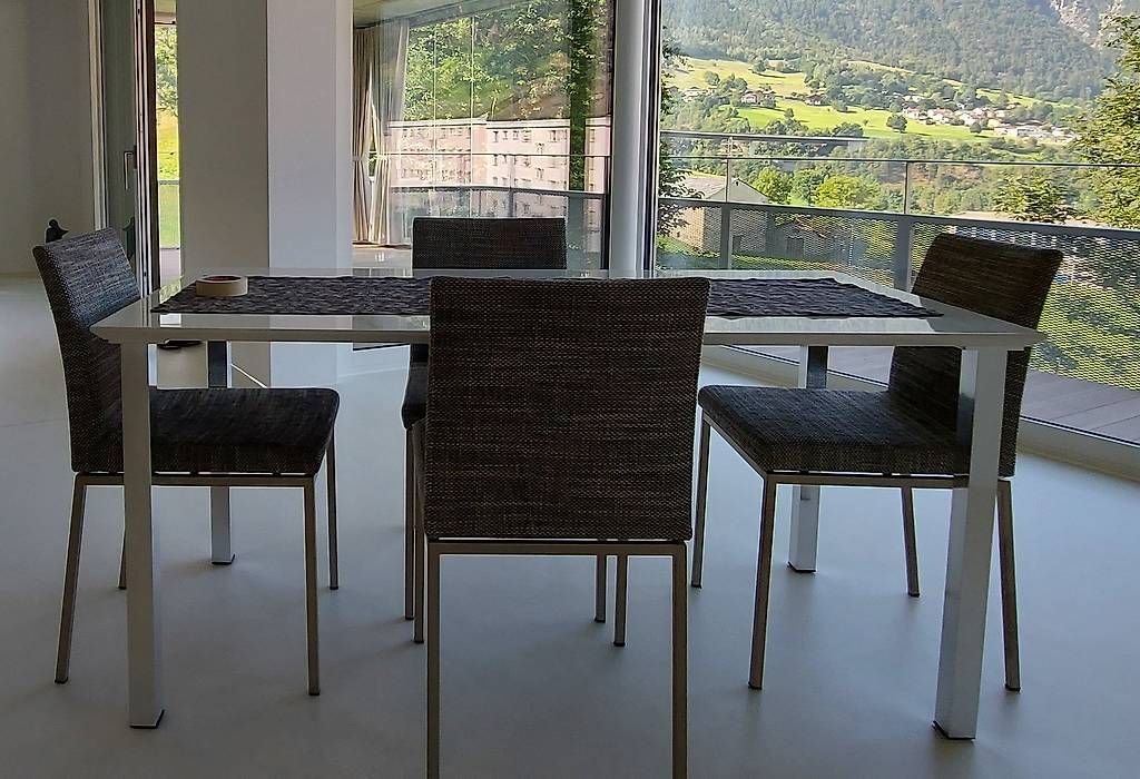 Tavoli: weisser Hochglanztisch – Usato da Abtwil AG venduto da birgisch01