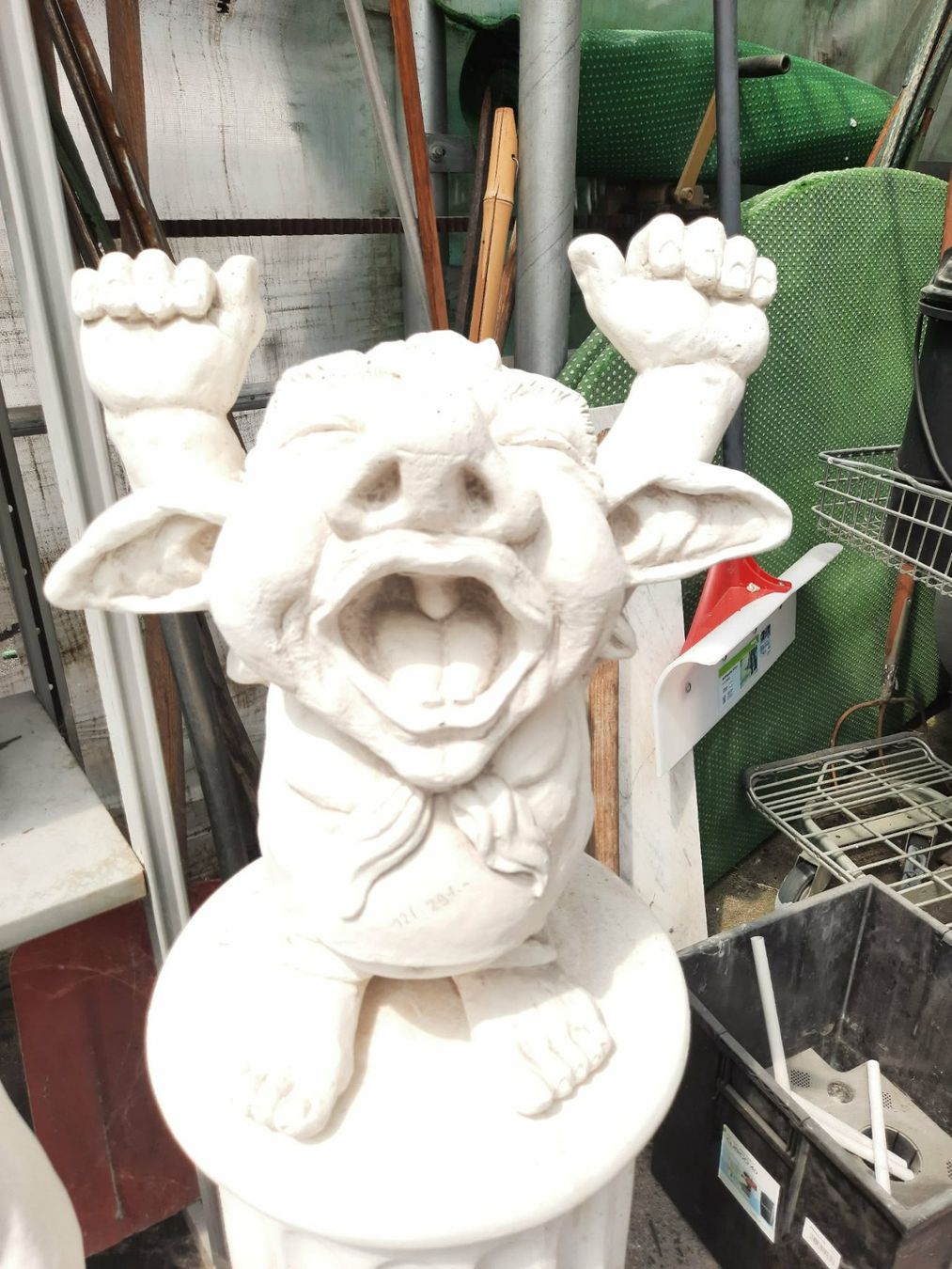 Statuette: Steingussskulptur Gartendeko Gnom - ein Hingucker – Nuovo (secondo la descrizione) da Dübendorf venduto da alibaba010