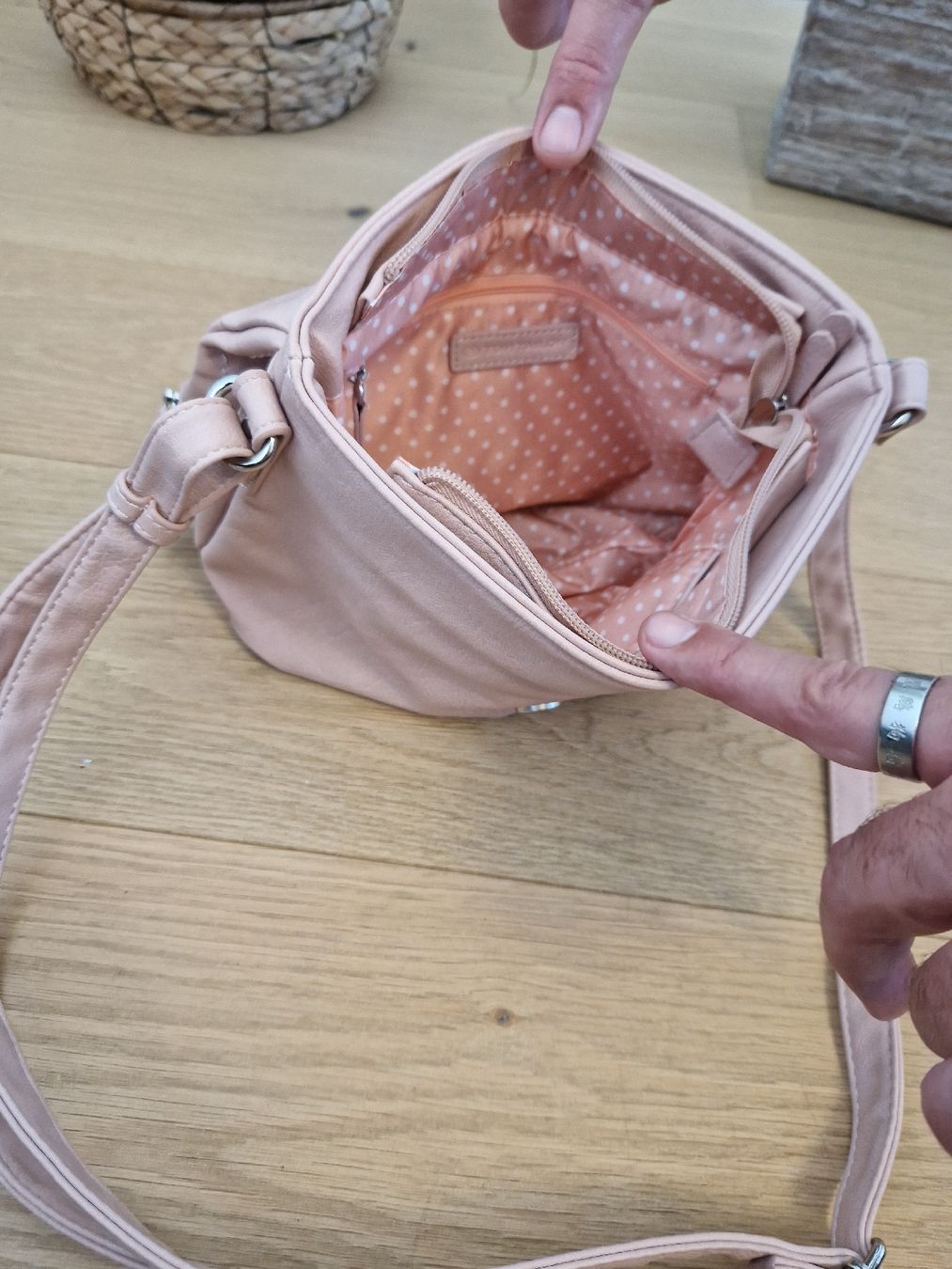 Tom Tailor Taschen für Damen: Tom Tailor Umhängetasche🩷 – Neu (gemäss Beschreibung) aus Klosters von tin_k7qd 2