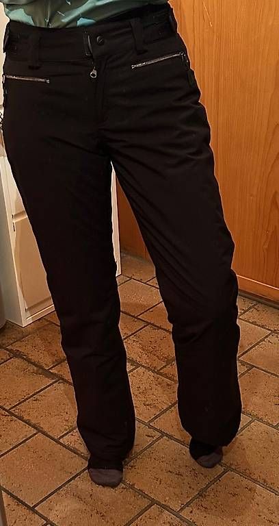 Pantaloni: Damenskihose, Grösse 36, schwarz – Usato da Zürich venduto da Nia_S