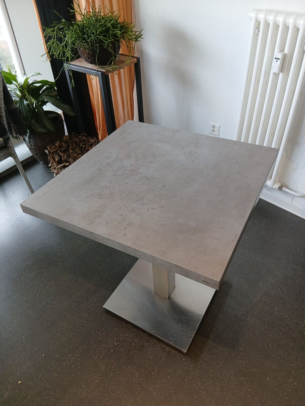 Set di tavolo e panche: Stühle und Tische – Usato da Aadorf venduto da ren_t9bx 2