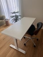 Schreibtisch höhenverstellbar weiss
