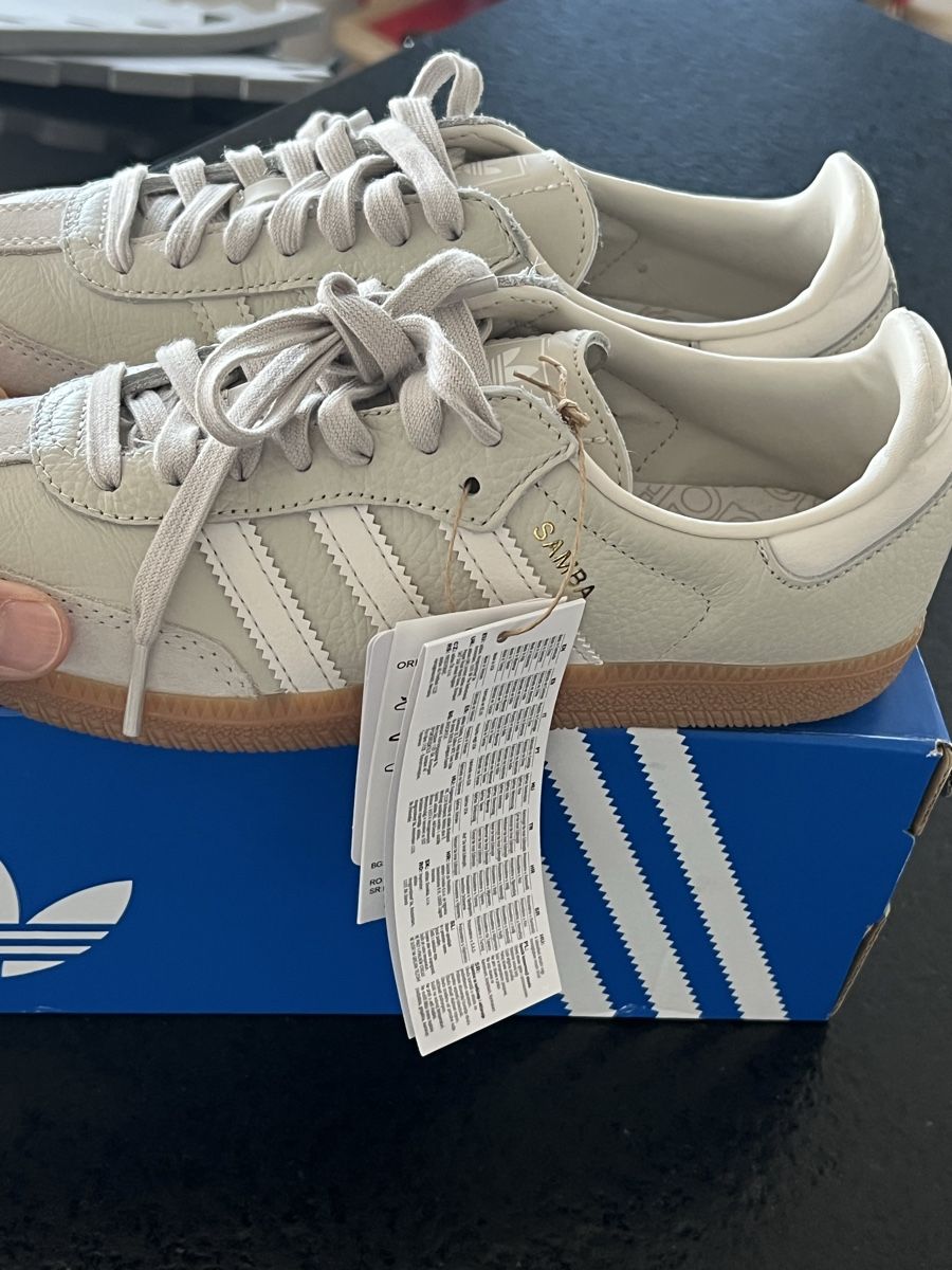 Adidas Herrenschuhe: Adidas Samba OG UK 4 – Neu (gemäss Beschreibung) aus Stäfa von bambinas 4