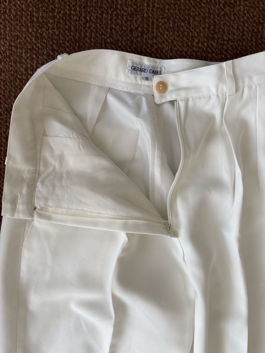 Cream Pantaloni: Trouser cream – Usato da Confignon venduto da Second_Hand_Ch 1