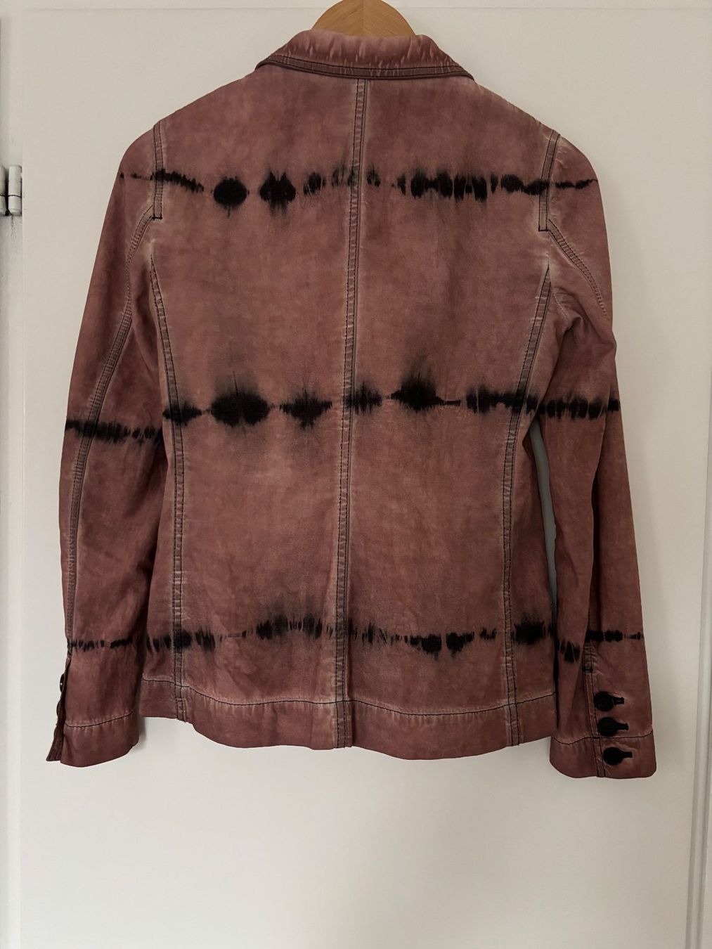 Dior Giacche: DIOR ,taillierter Blazer, Tie-day print, rostrost/schwarz 34 – Usato da Herrliberg venduto da mayfi 5