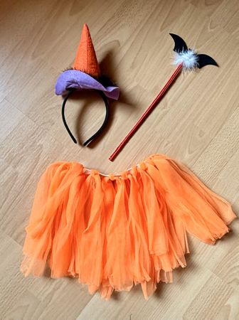 Costume de sorcière Halloween - taille env. de 9 mois à 3ans