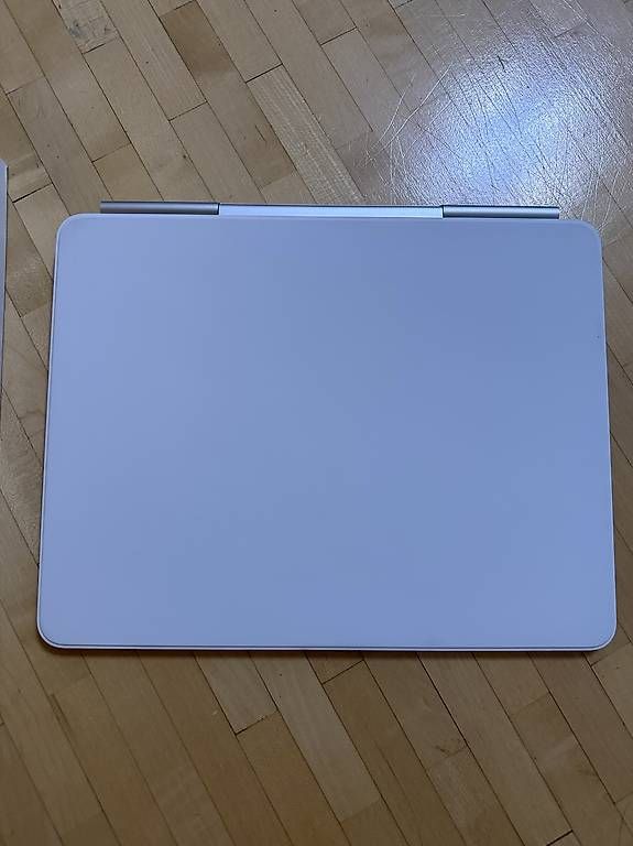 Tastaturen: original Apple iPad Magic Keyboard 13" Model A3340 – Gebraucht aus Scherzingen von polini42 3