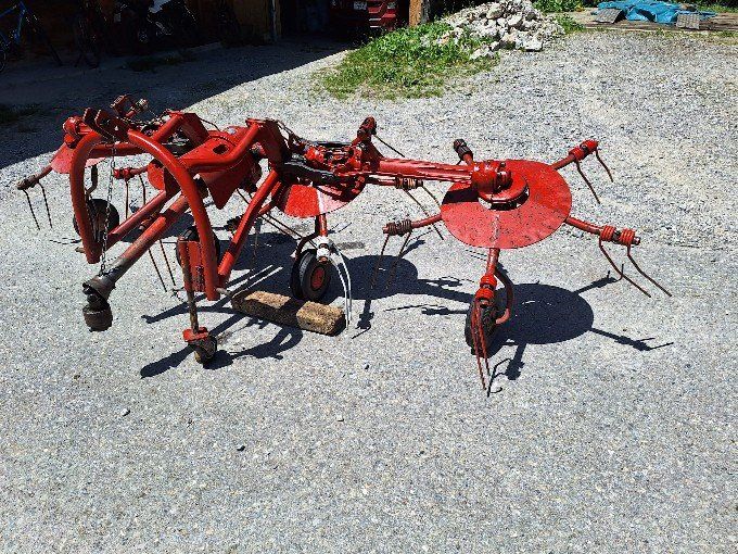 Tutte le macchine: Kreiselheuer – Usato da Schangnau venduto da senn6 3