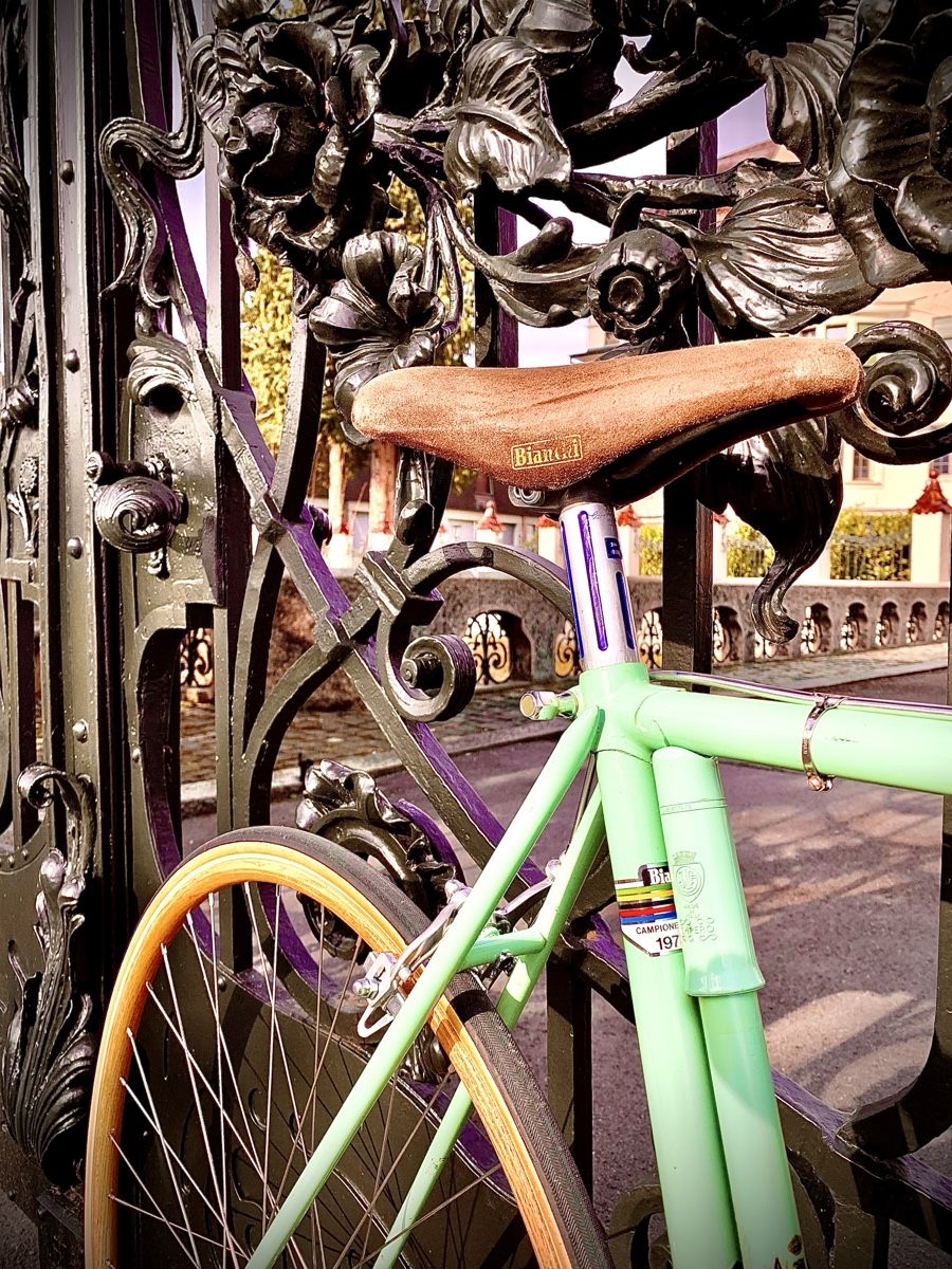 Bianchi Biciclette: Bianchi mit Holzfelgen  – Usato da Thal venduto da Strigelgass 7