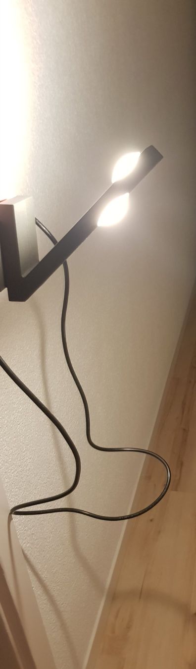 Lampen: Moderne LED-Wandleuchte mit Kabel und Stecker – Gebraucht aus Winterthur von ScooterBE 5