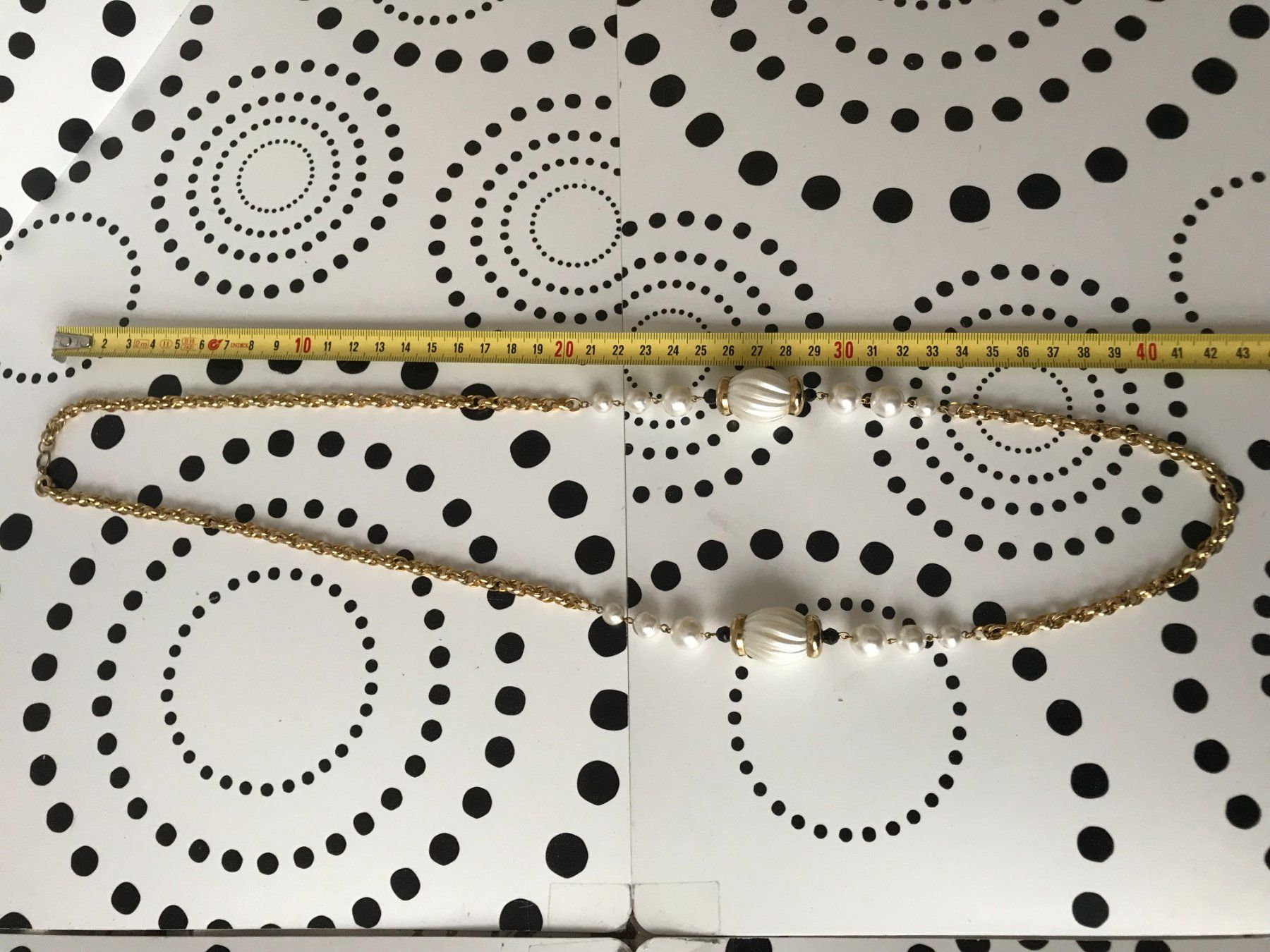 Ketten: Collier doré vintage avec perles blanches - Élégant ✨ – Gebraucht aus Epalinges von dream-watch 5