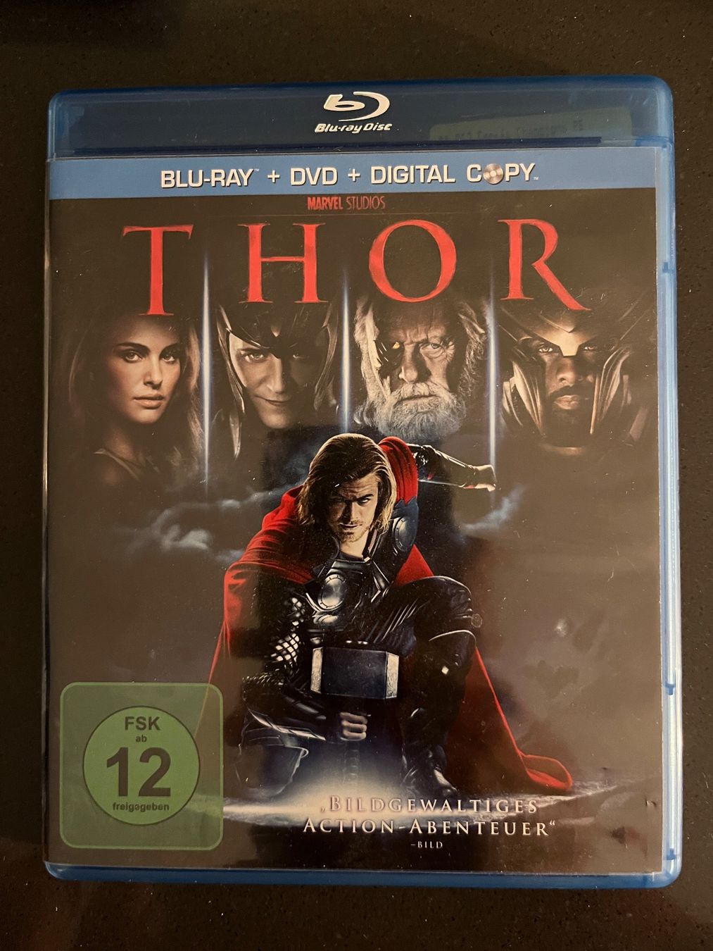 Tutti i DVDs: Marvel | Thor (Blu-ray & DVD) – Nuovo (secondo la descrizione) da Sierre venduto da black.box
