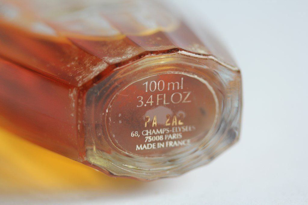 Guerlain Profumi & Eau de Toilette: GUERLAIN Parfum bain Shalimar – Usato da Vandoeuvres venduto da Dom-Tom 2
