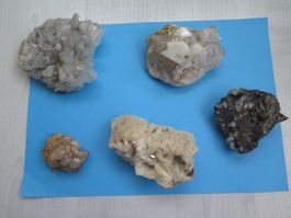 Mineralien Lot 5 Stück, Quarz, Adular, Pyrrhotin, Muskovit..