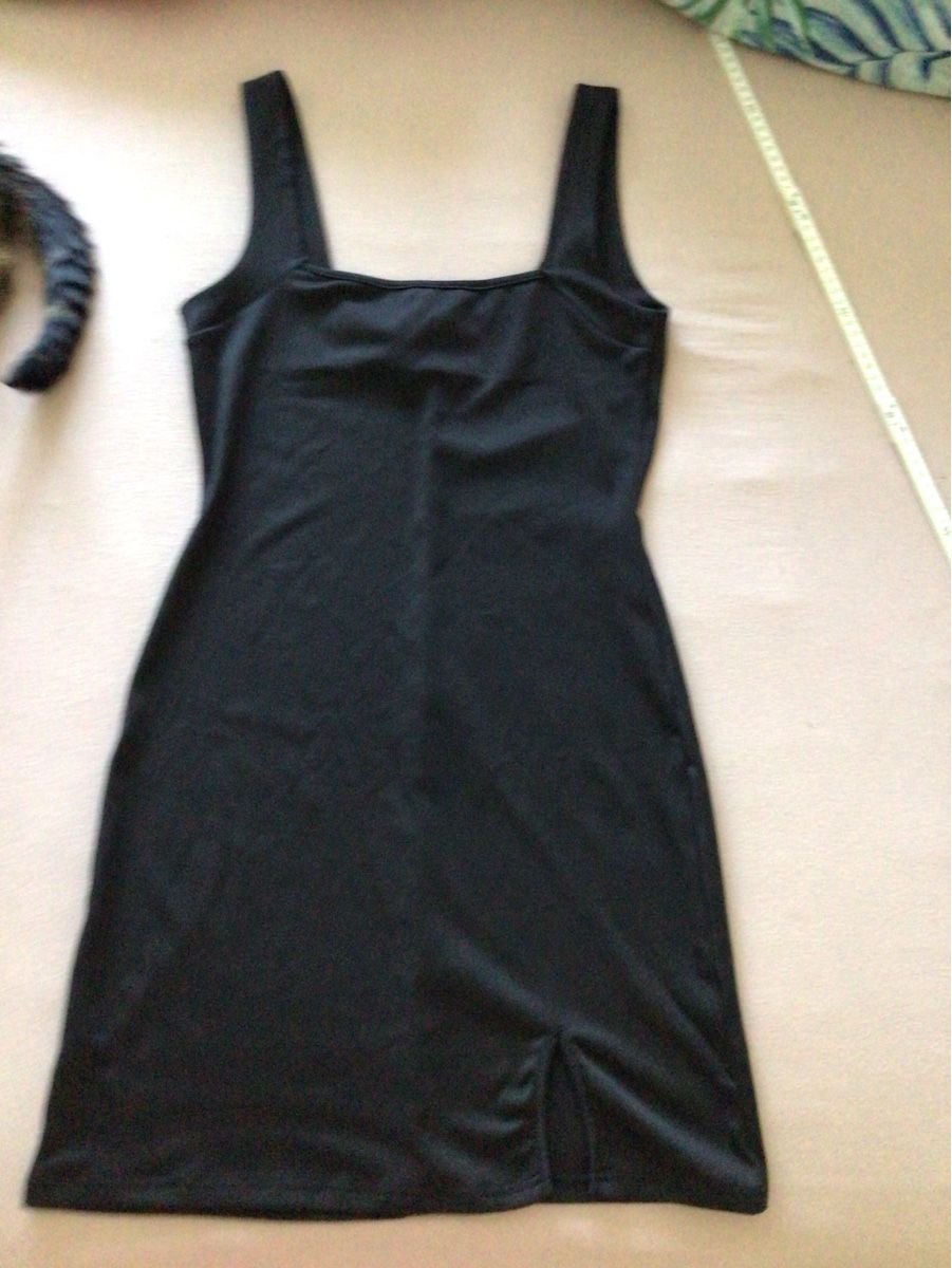 Shein Vestiti: Das kleine Schwarze Kleid in Gr. M – Usato da Steffisburg venduto da lar_x57s